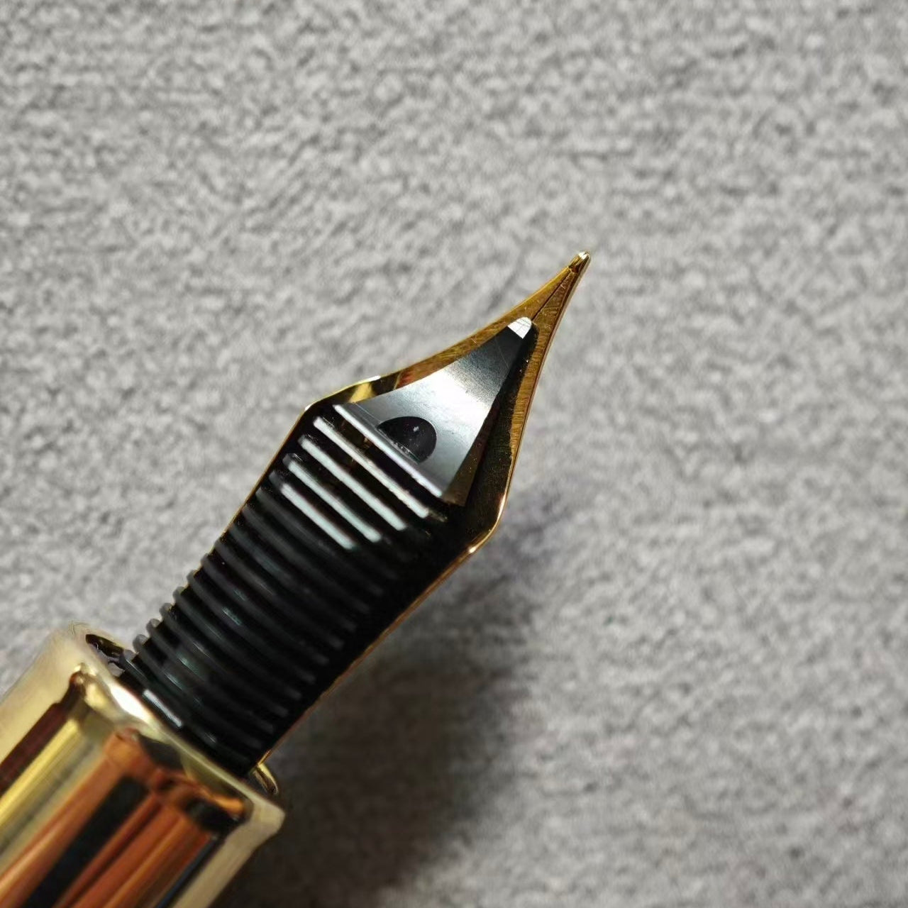 Asuka nib