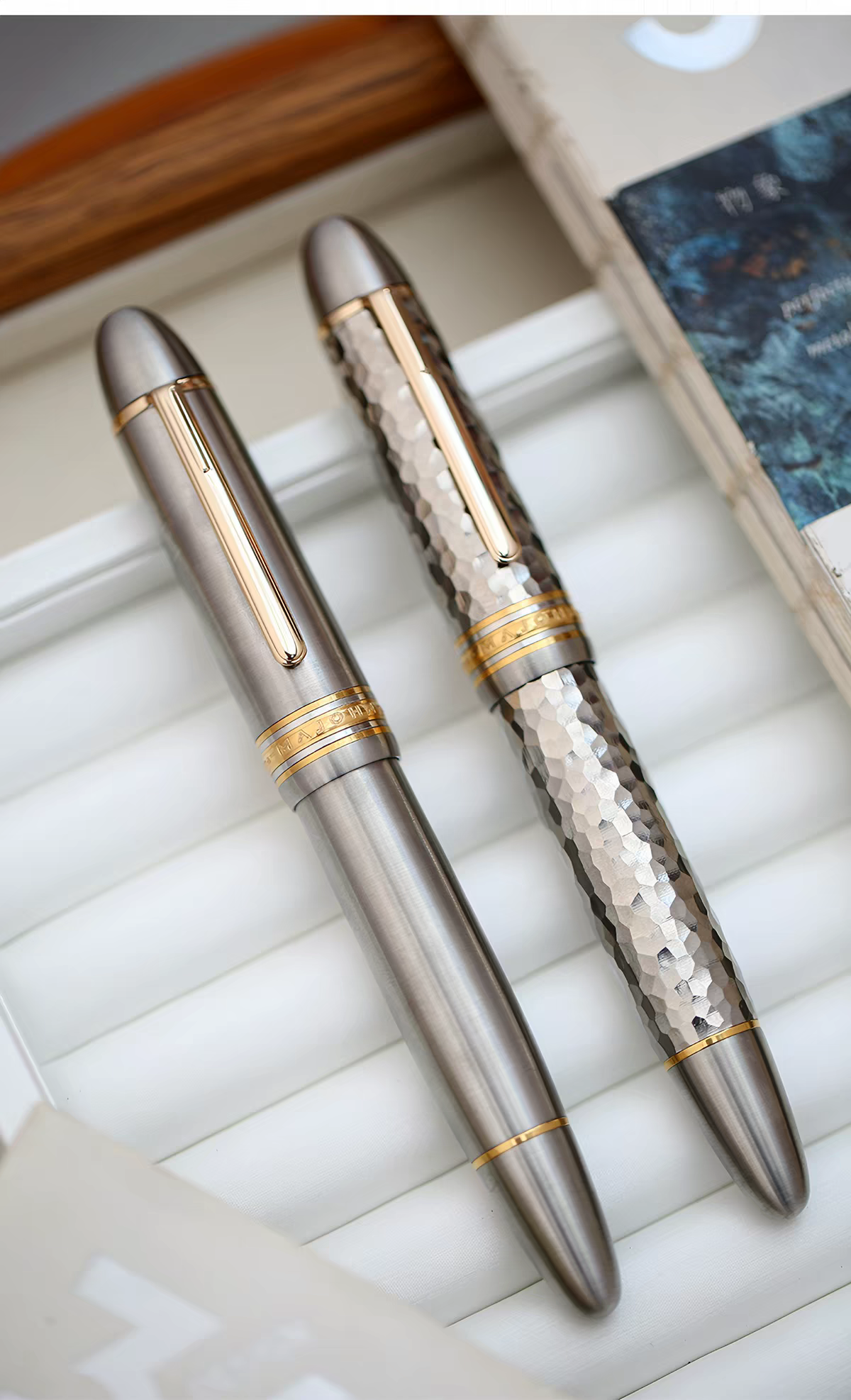 MAJOHN P141 Fountain Pen With #8 Dual-tone Gold Nib Titanium Alloy Body And an Ink-viewing Window