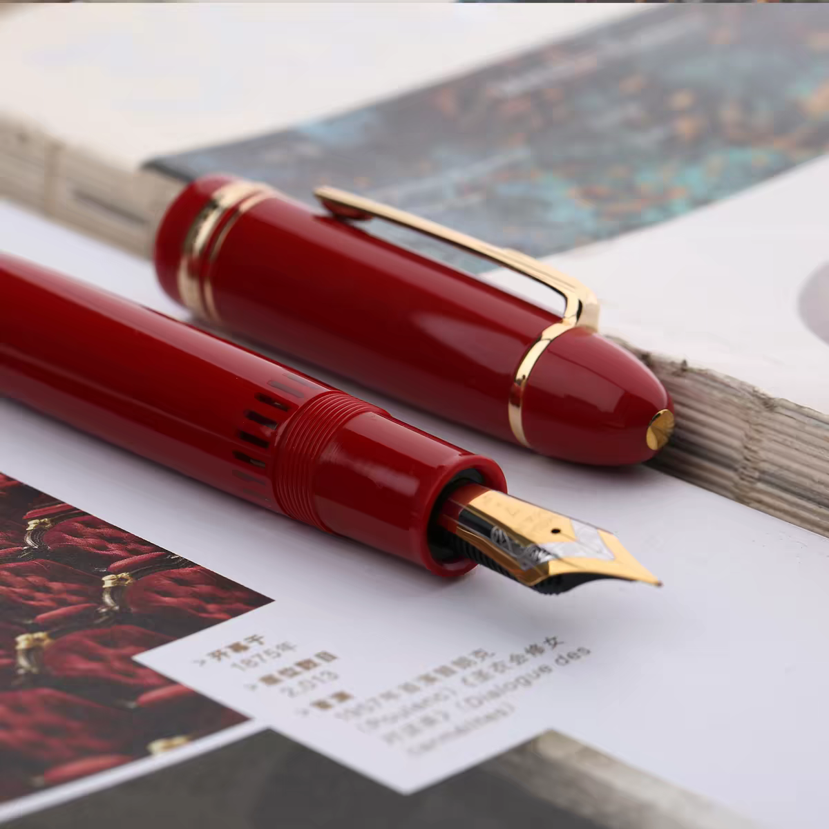 MAJOHN P141 Fountain Pen With #8 Dual-tone Gold Nib Resin Body And an Ink-viewing Window