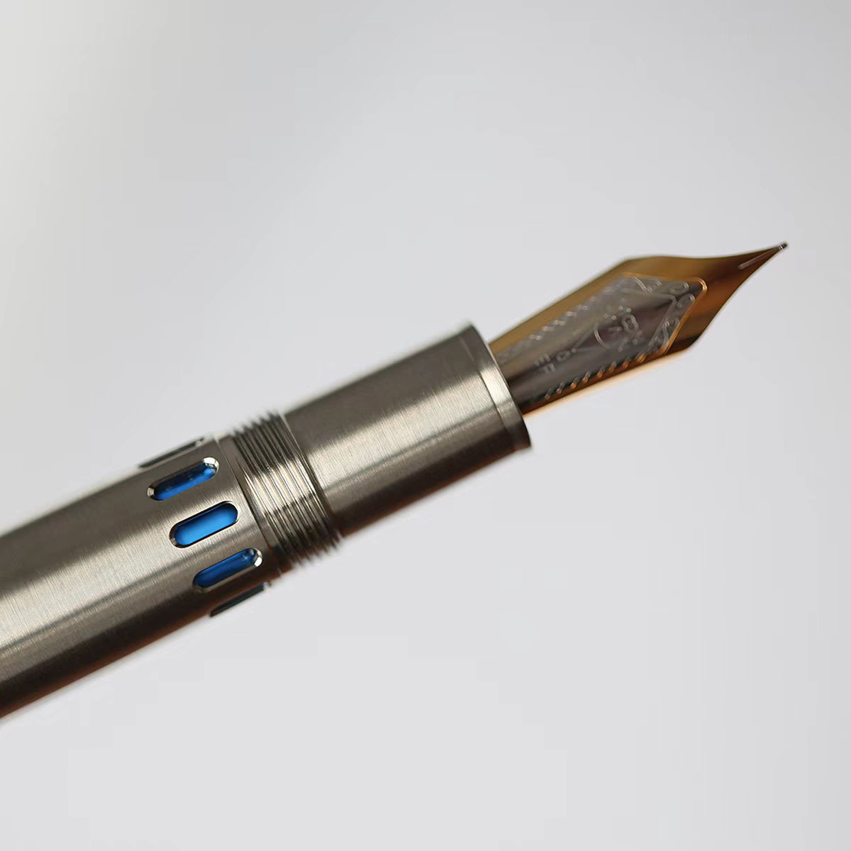 MAJOHN 136 Titanium Alloy Fountain Pen