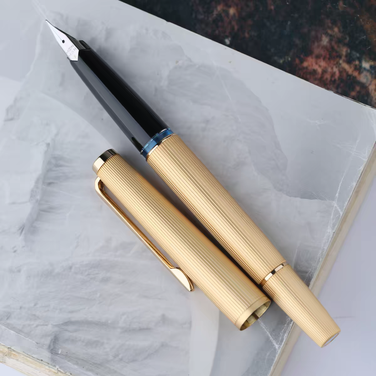 MAJOHN B32 Striped Barrel Fountain Pen